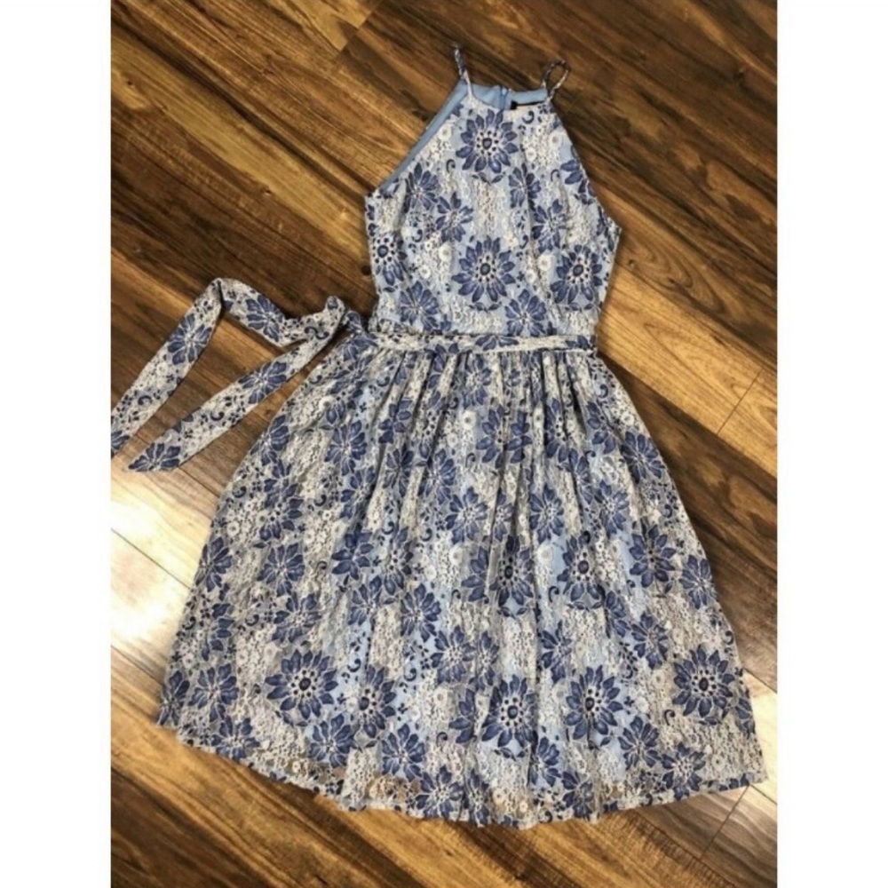 Alexia Admor Lace Overlay Dress Fit & Flare Blue Size M Midi Floral